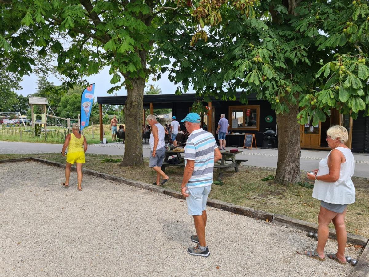 Chalet 579 Op Recreatiepark De Wielen Sint Maarten Esterno foto